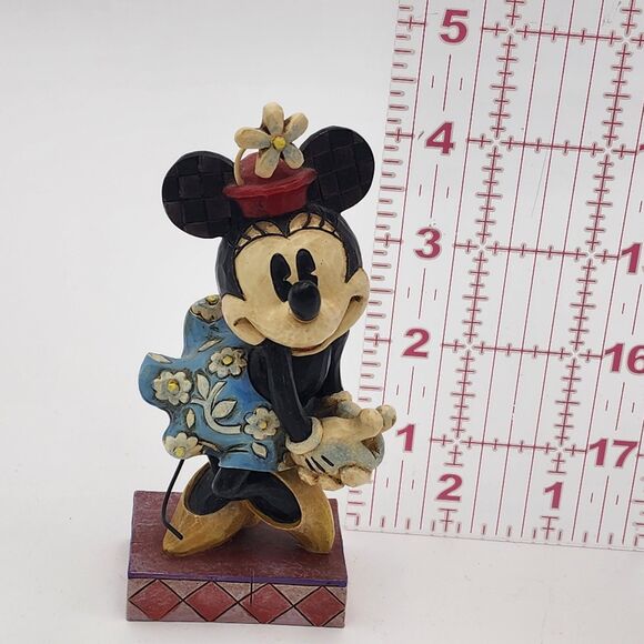 Jim Shore Disney Minnie Mouse Perfect Sweetheart Collectible Figurine - Picture 5 of 5